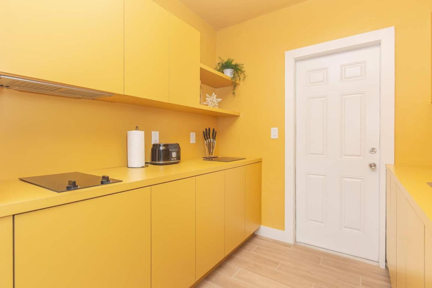 Large Stylish Studio Apartment In El Portal #3 マイアミ エクステリア 写真