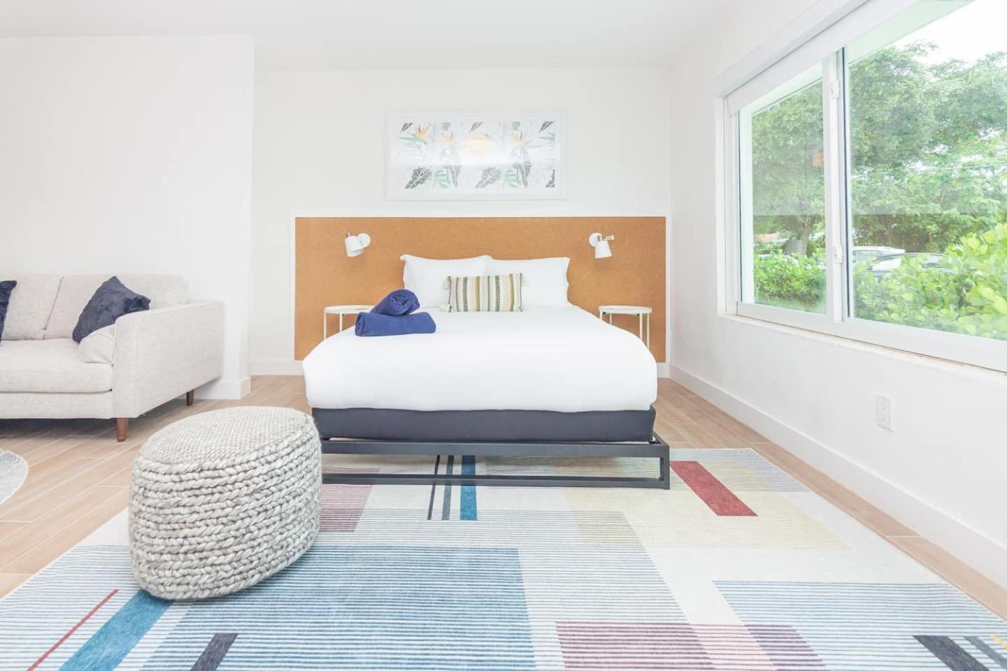 Large Stylish Studio Apartment In El Portal #3 マイアミ エクステリア 写真